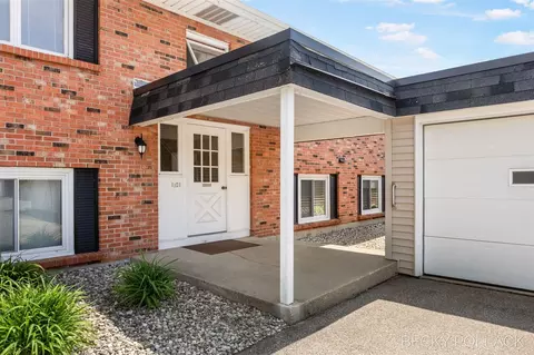 230 S State #66, Zeeland, MI 49464