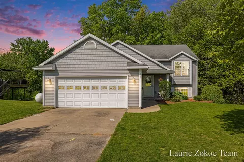 2152 Winston Vw, Cedar Springs, MI 49319