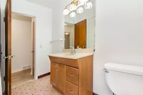 Bath - 7265 Dexter Ann Arbor, Dexter, MI 48130 photo 2 of 2
