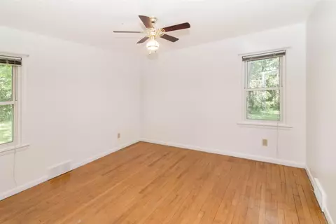 Bedroom - 7265 Dexter Ann Arbor, Dexter, MI 48130 photo 3 of 6