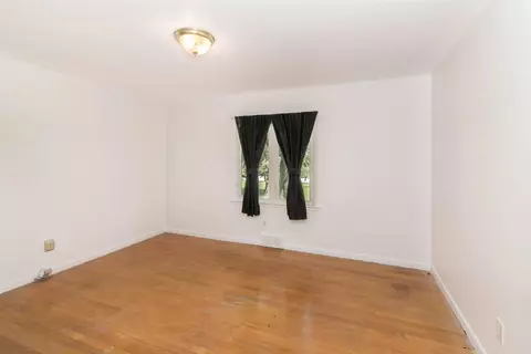 Bedroom - 7265 Dexter Ann Arbor, Dexter, MI 48130 photo 2 of 6