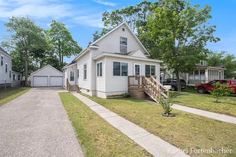 2025 Harrison, Muskegon, MI 49441