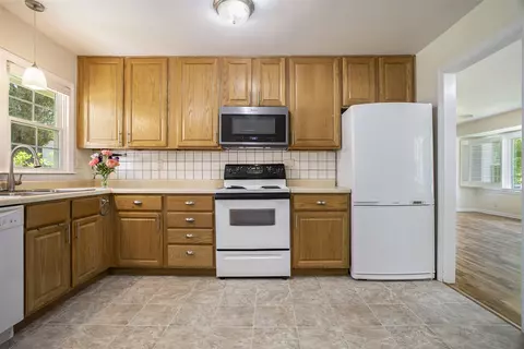 514 N Kalamazoo, Marshall, MI 49068 photo 8