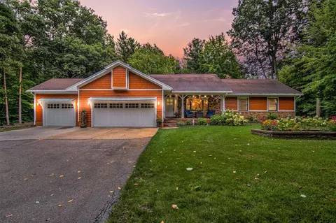 16932 Buchanan, Grand Haven, MI 49417