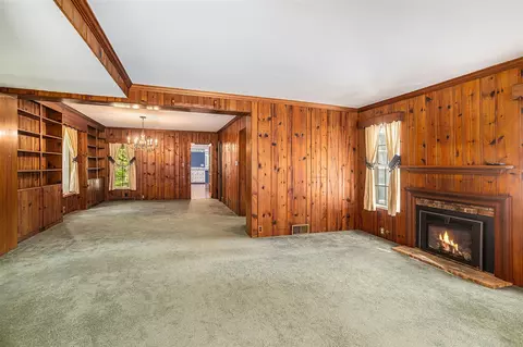 Living - 11368 Baseline, Hickory Corners, MI 49060 photo 2 of 5