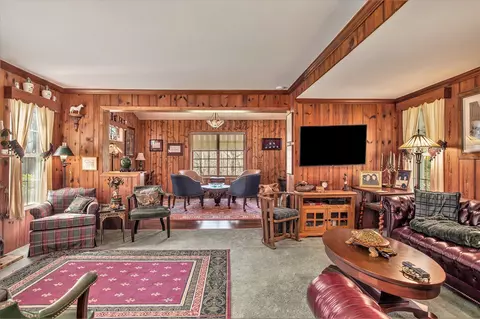 Living - 11368 Baseline, Hickory Corners, MI 49060 photo 3 of 5