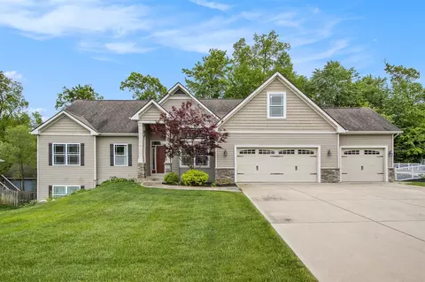 7917 Port Hope, Kalamazoo, MI 49009