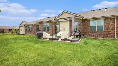 Exterior - 49151 Diane #136, Macomb, MI 48042 photo 2 of 2