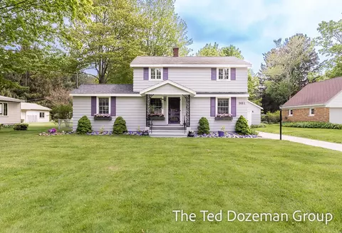 981 Hendrick, Norton Shores, MI 49441