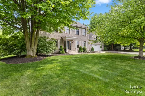 7694 Hidden Lk, Hudsonville, MI 49426
