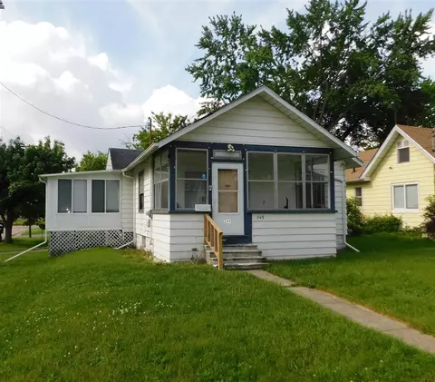 249 Griswold, Jackson, MI 49203