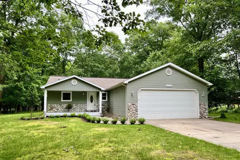 9603 Clubhouse, Canadian Lakes, MI 49346