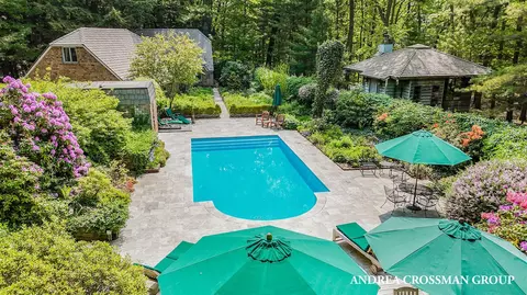 100 Park, Saugatuck, MI 49453