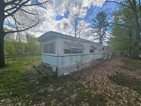 Exterior - 8648 Monterey Dr, Evart, MI 49631 photo 7 of 8