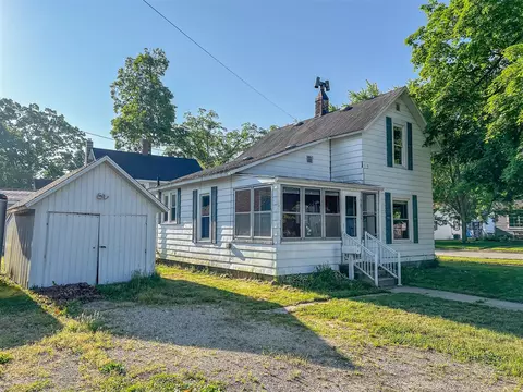 307 Henry, Dowagiac, MI 49047