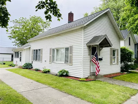 224 E Melendy, Ludington, MI 49431