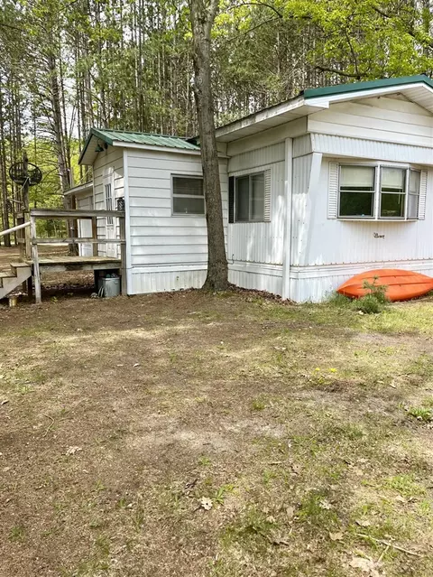 6804 W Deerpath, Evart, MI 49631