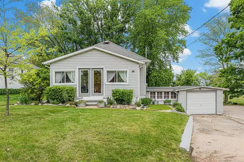 89 1st, Kent City, MI 49330