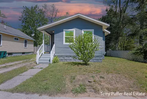 932 Irwin, Muskegon, MI 49442