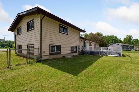Exterior - 5871 Squires, Jackson, MI 49201 photo 7 of 9