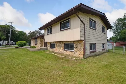 Exterior - 5871 Squires, Jackson, MI 49201 photo 3 of 9