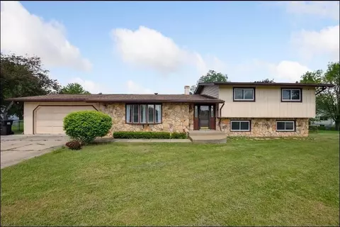 Exterior - 5871 Squires, Jackson, MI 49201 photo 2 of 9