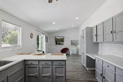 Kitchen - 5871 Squires, Jackson, MI 49201 photo 1 of 7