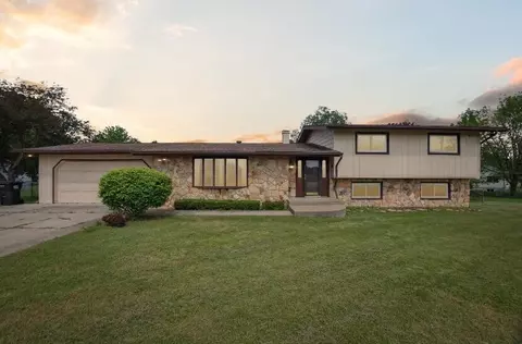 5871 Squires, Jackson, MI 49201