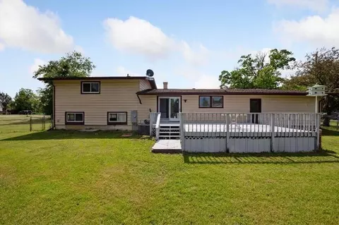 Exterior - 5871 Squires, Jackson, MI 49201 photo 5 of 9