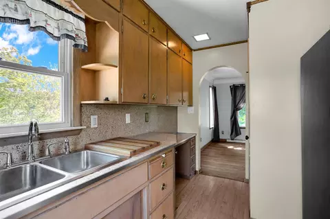 228 Ballard, Jackson, MI 49201 photo 23