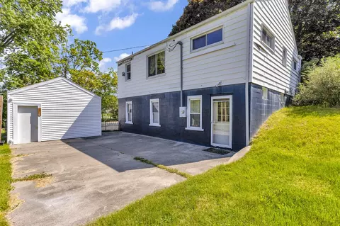 228 Ballard, Jackson, MI 49201 photo 20