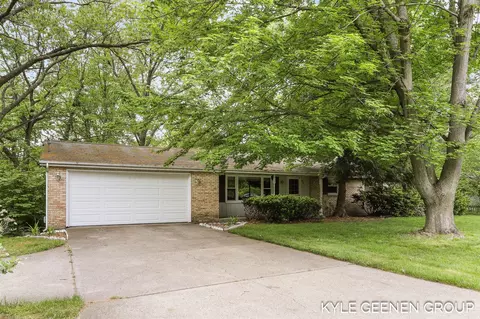 406 Donann, Holland, MI 49424