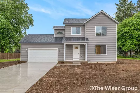 30 Ecklund, Sparta, MI 49345