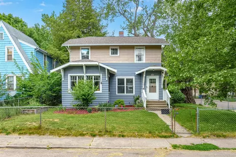 923 Lay, Kalamazoo, MI 49001