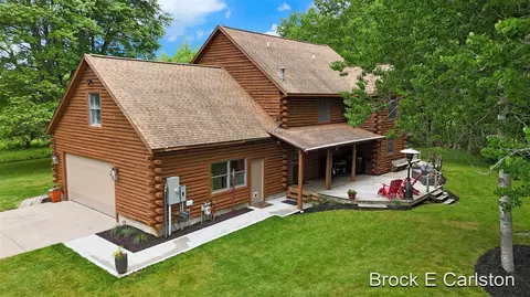 6160 Henry, Norton Shores, MI 49441