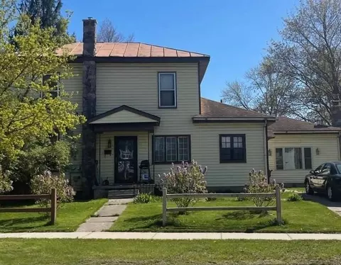 449 Pleasant, Ionia, MI 48846