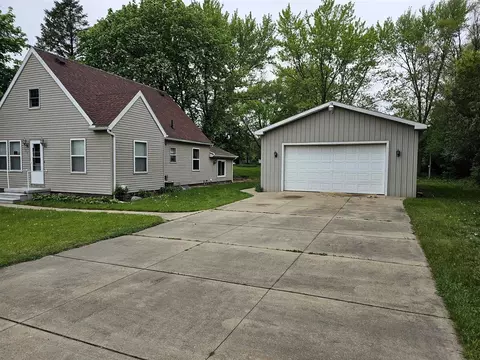 300 Lafayette, Michigan Center, MI 49254