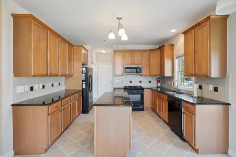 Kitchen - 1304 E Crystal, Canton, MI 48187 photo 2 of 5