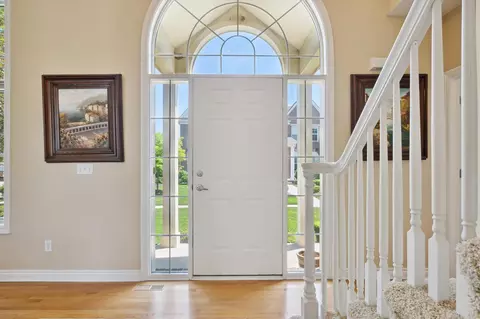 Entry Way - 1304 E Crystal, Canton, MI 48187 photo 3 of 7