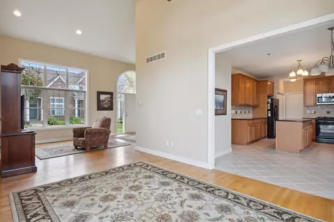 Entry Way - 1304 E Crystal, Canton, MI 48187 photo 5 of 7