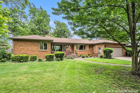 4166 Highgate, Norton Shores, MI 49441