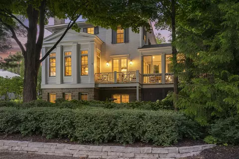 560 Mill, Saugatuck, MI 49453
