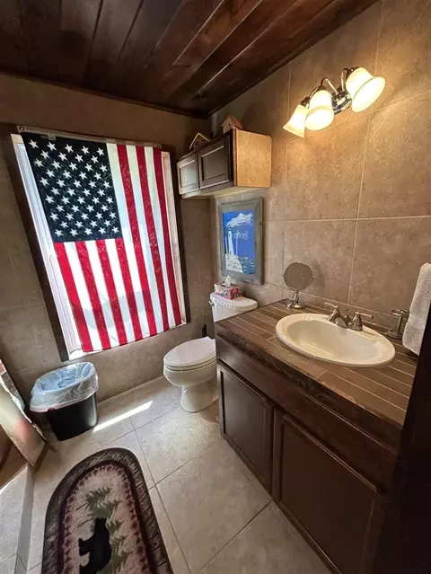 Bath - 9945 Toohy, Harrison, MI 48625 photo 2 of 6