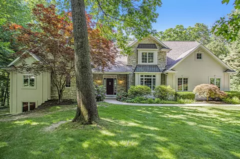 7151 Lakeridge, Kalamazoo, MI 49009