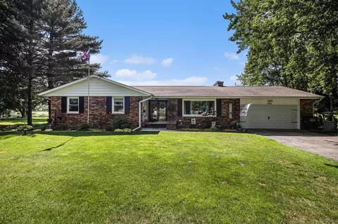 55338 Buckhorn, Three Rivers, MI 49093