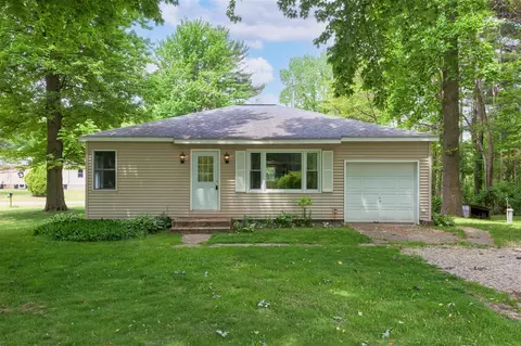 18992 Blue Star, South Haven, MI 49090