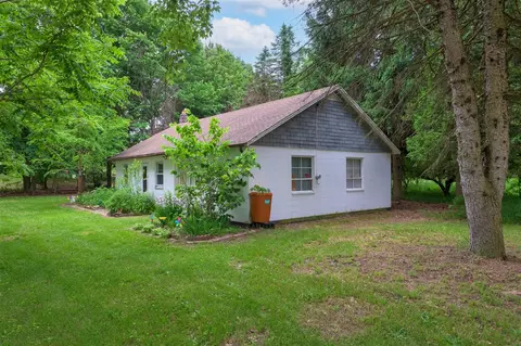 2750 Euclid, Benton Harbor, MI 49022