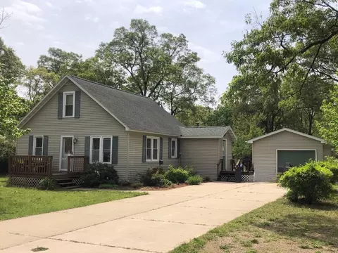3035 Worden, Norton Shores, MI 49444