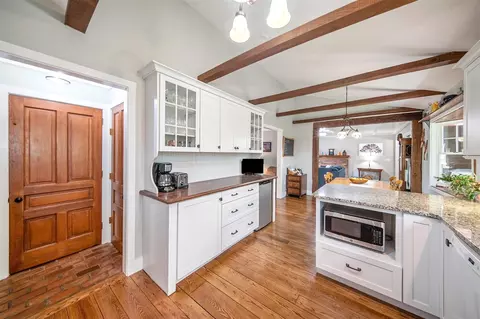 1745 Sevenoaks, Jackson, MI 49203 photo 6