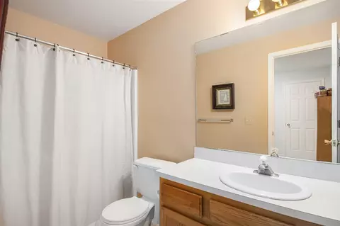 Bath - 7579 Radcliffe, Brighton, MI 48114 photo 5 of 5